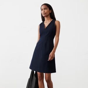 Banana Republic  SLOAN SEAMED BODICE MINI DRESS
Navy Dress Size 0